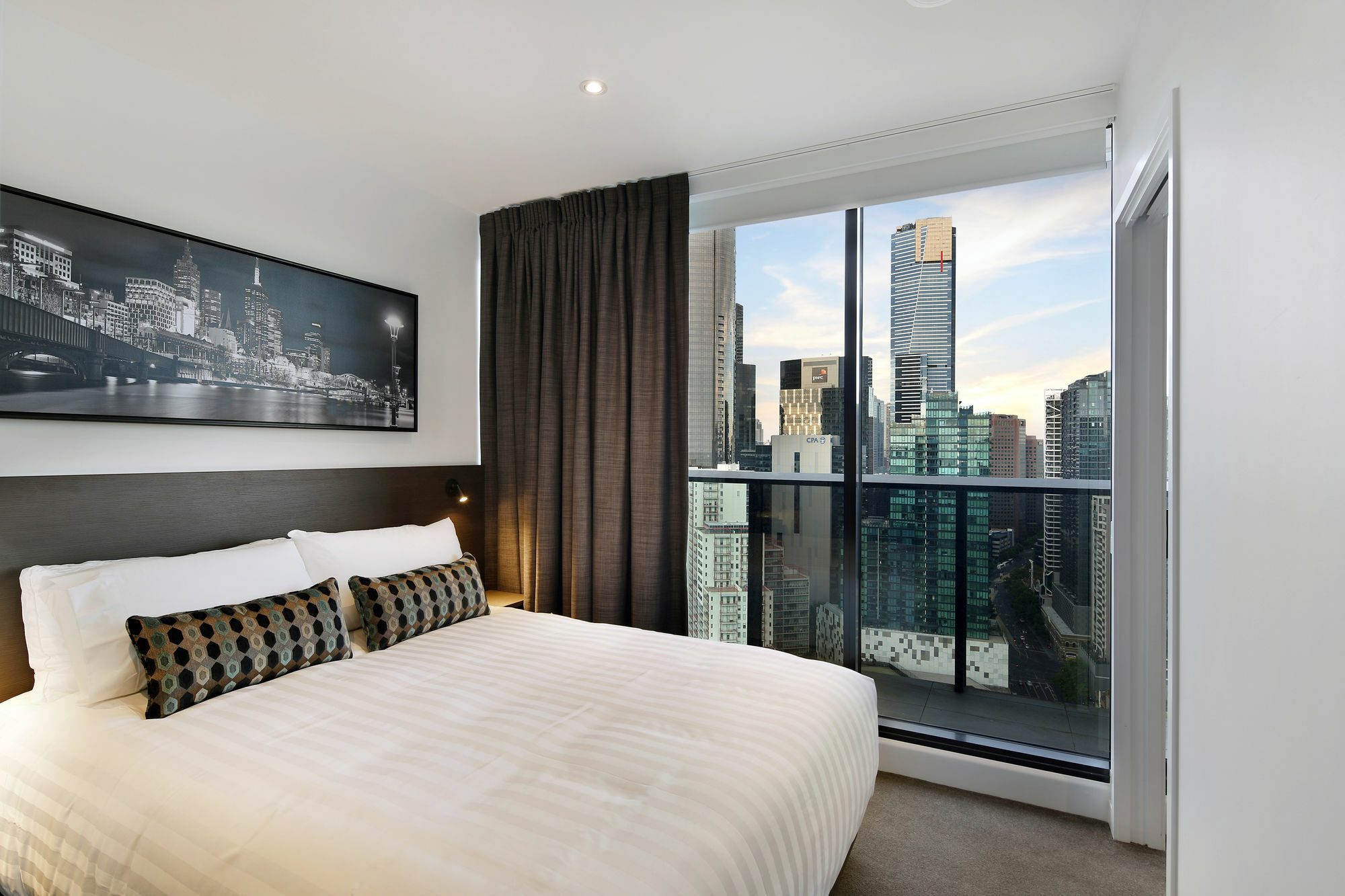 Deluxe Two-Bedroom Apartment